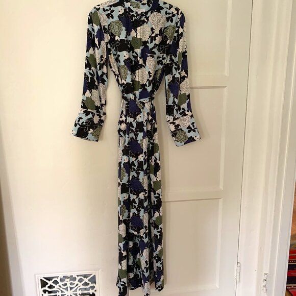 Equipment Printed Dress - Picture 1 of 8